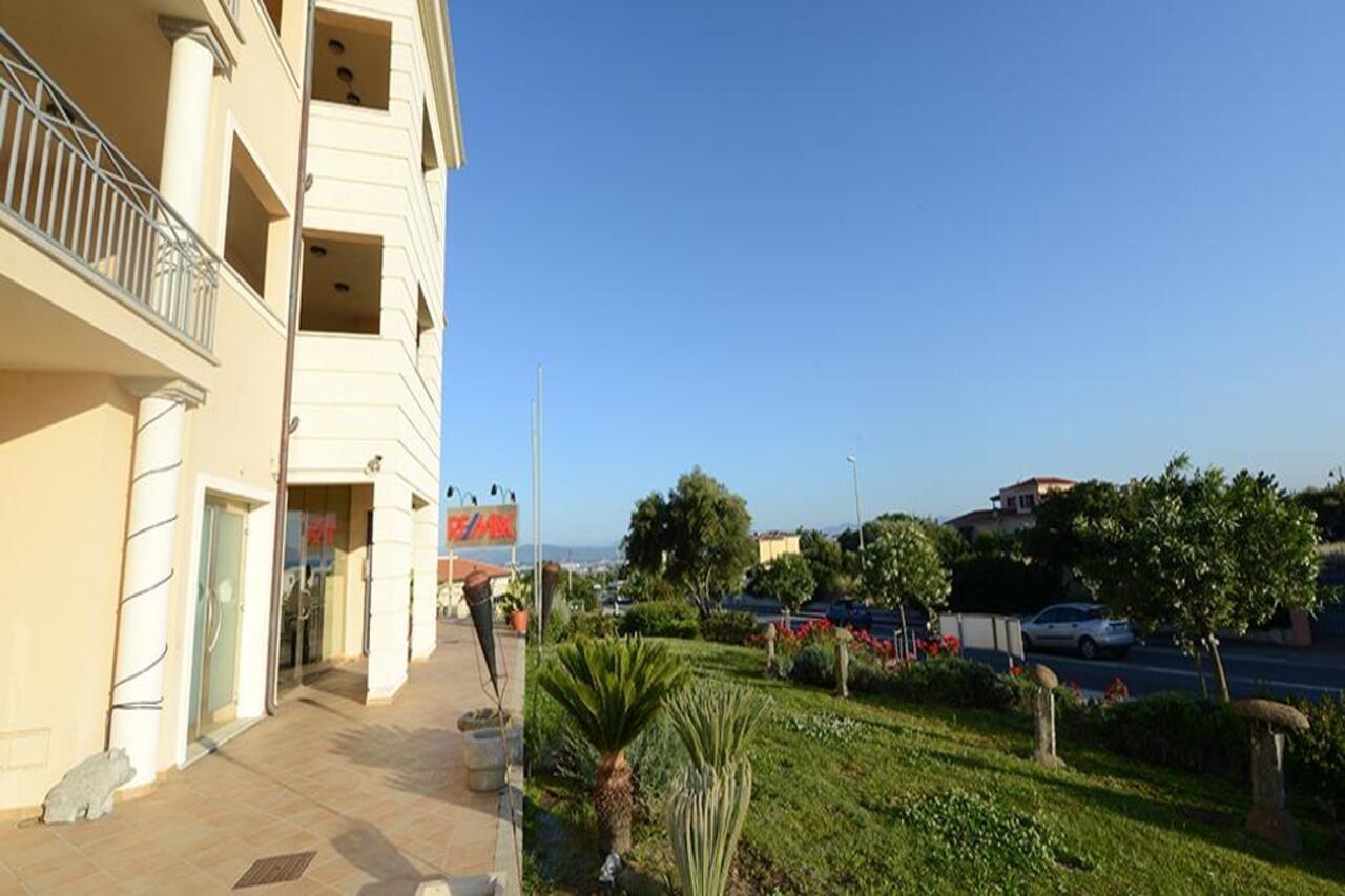 Olbia City Hotel Esterno foto